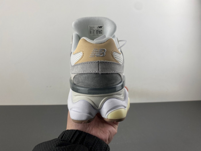 New Balance 9060 U9060AUB