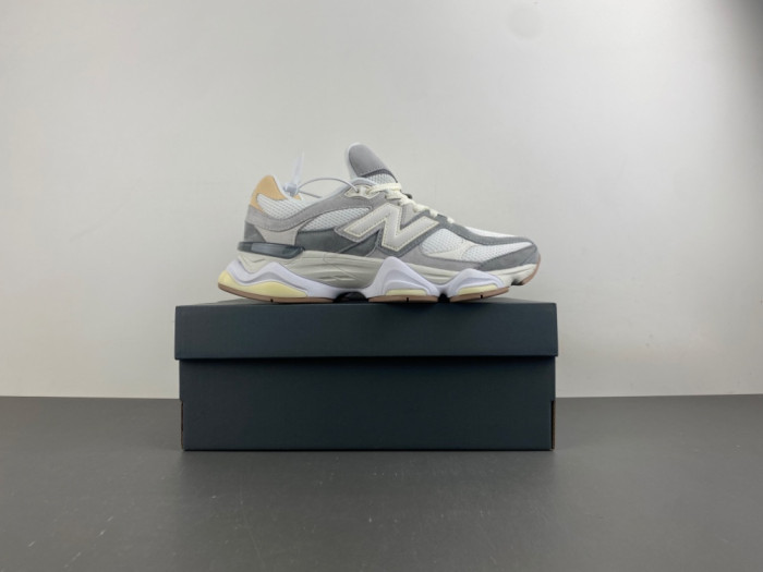 New Balance 9060 U9060AUB