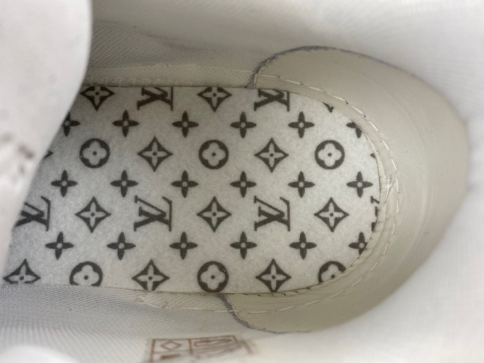 Louis Vuitton LV trainer black
