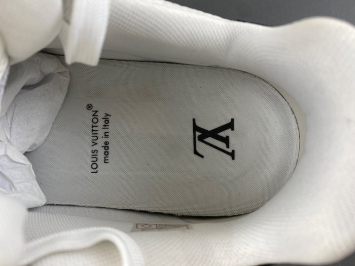 Louis Vuitton LV trainer black