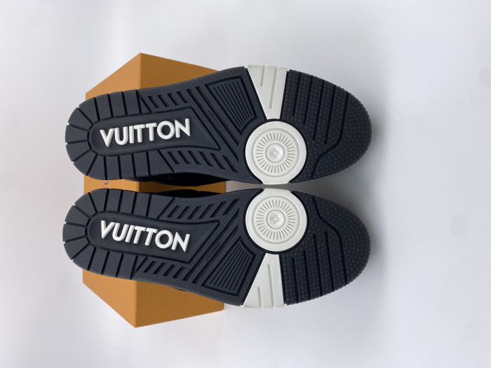 l**is V*t*n lv skate sneaker black